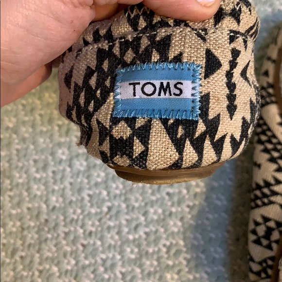 Toms One for One flats 👣 - Picture 3 of 6